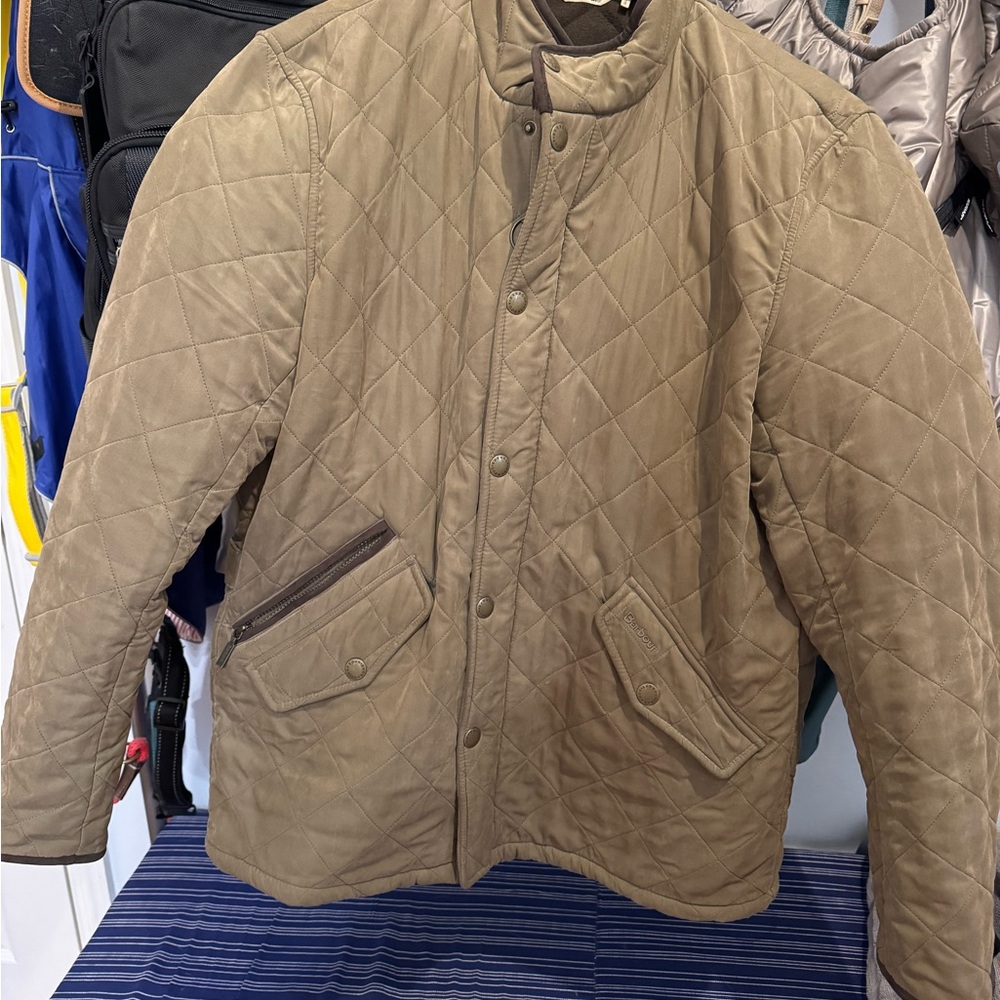 Barbour Quilted Lightweight Jacket in Tan